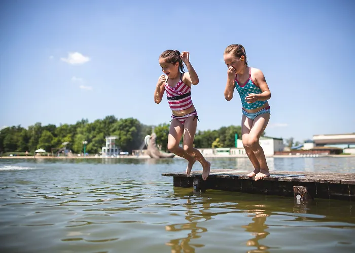 Trixi Park Zittauer Gebirge - Ferienhaeuser, Und Village de vacances Großschönau