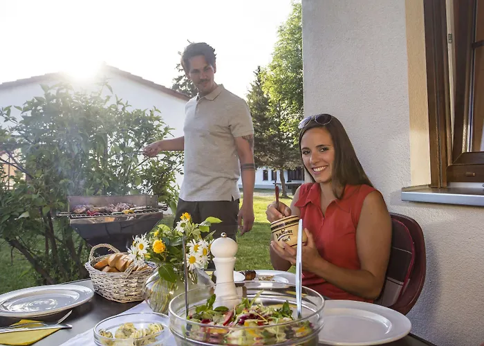 Trixi Park Zittauer Gebirge - Ferienhaeuser, Und غروسشوناو