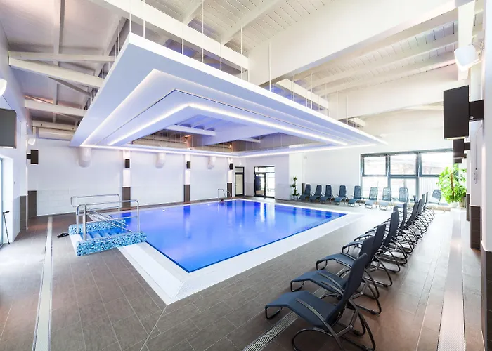 Trixi Park Zittauer Gebirge - Ferienhaeuser, Und غروسشوناو