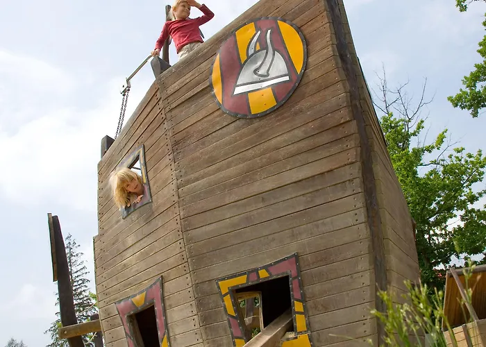 Trixi Park Zittauer Gebirge - Ferienhaeuser, Und Holiday park Grossschoenau